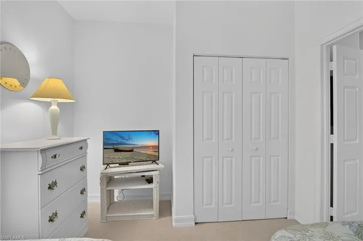 975 Tarpon Cove Dr 103, Naples, Florida 34110