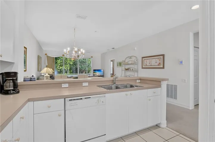 975 Tarpon Cove Dr 103, Naples, Florida 34110