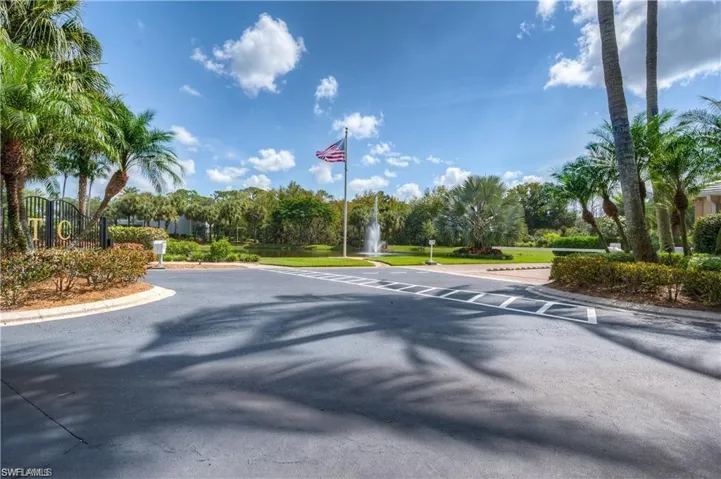 975 Tarpon Cove Dr 103, Naples, Florida 34110