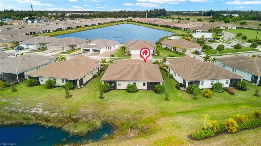 10271  Bonavie Cove  DR, Fort Myers, FL 33966