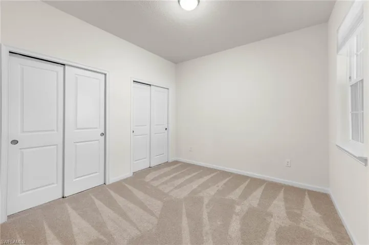 10271  Bonavie Cove  DR, Fort Myers, FL 33966