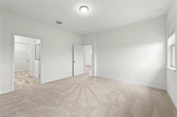 10271  Bonavie Cove  DR, Fort Myers, FL 33966