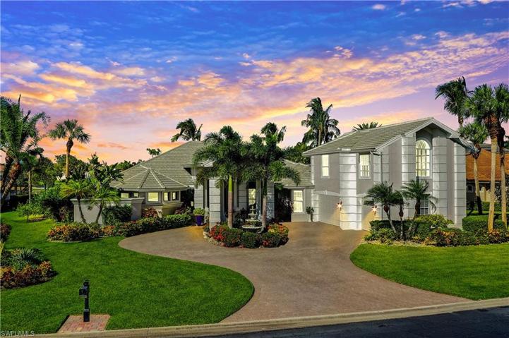 Porte-cochère provides guests a grand covered entry that sets a luxurious entry for all to admire.