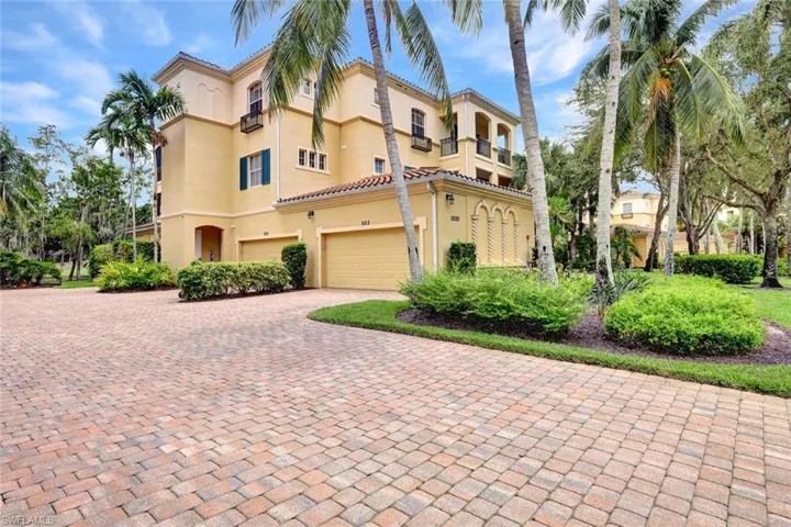 2830 Tiburon Blvd E 103, Naples, Florida 34109