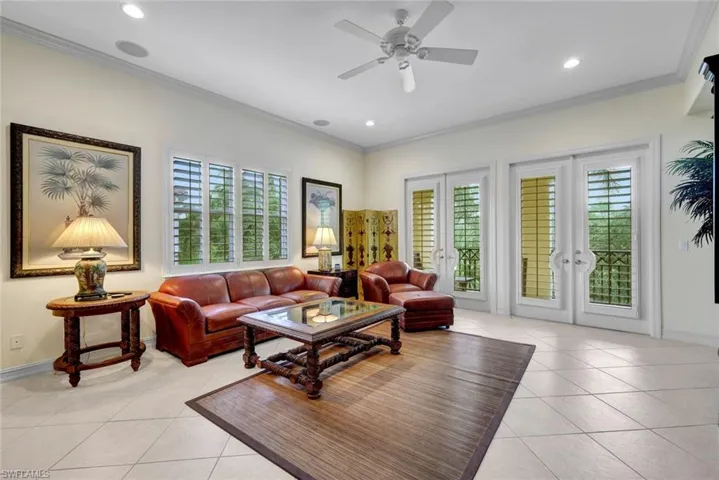 2830 Tiburon Blvd E 103, Naples, Florida 34109
