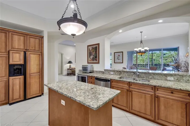 2830 Tiburon Blvd E 103, Naples, Florida 34109