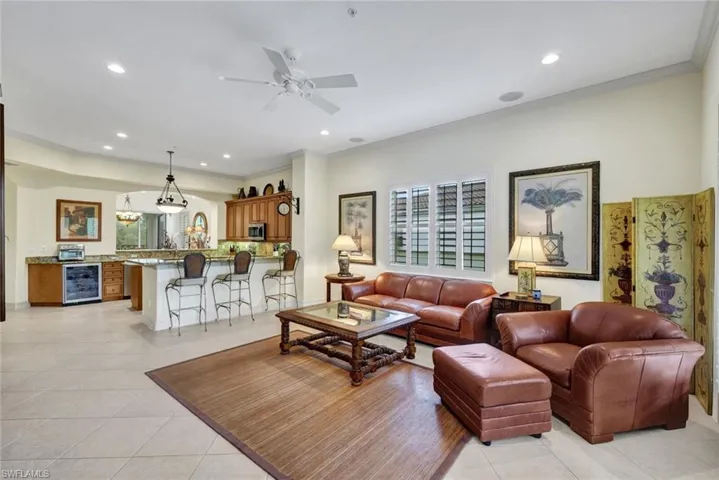 2830 Tiburon Blvd E 103, Naples, Florida 34109