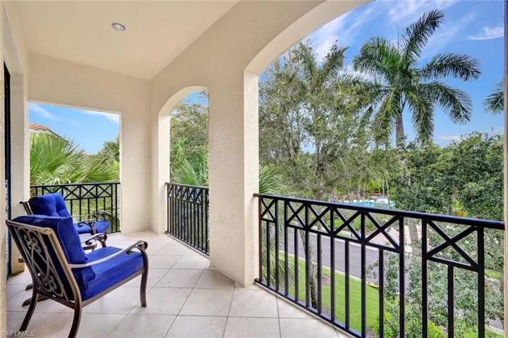 2830 Tiburon Blvd E 103, Naples, Florida 34109