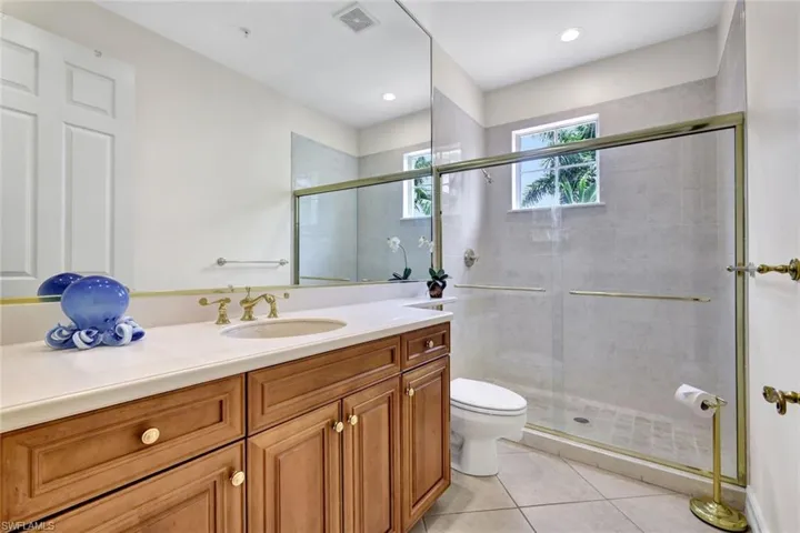 2830 Tiburon Blvd E 103, Naples, Florida 34109