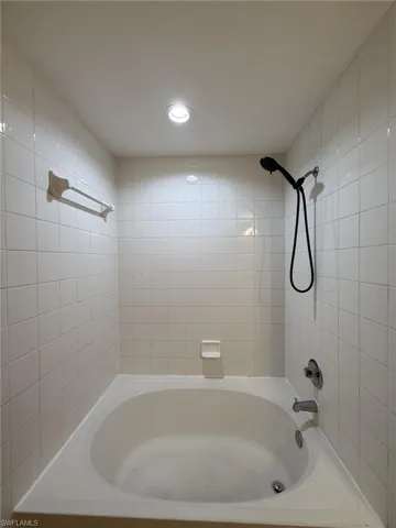 7945 Preserve Cir 523, Naples, Florida 34119