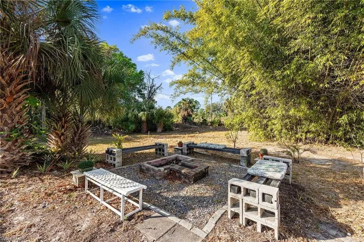 1115  Hibiscus  AVE, Lehigh Acres, FL 33972