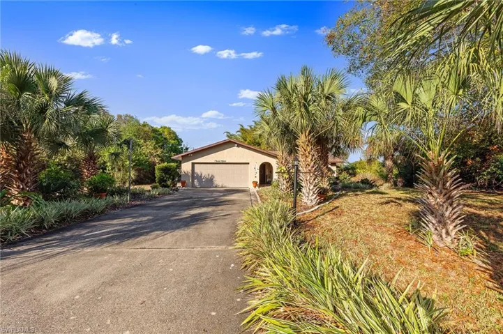 1115  Hibiscus  AVE, Lehigh Acres, FL 33972
