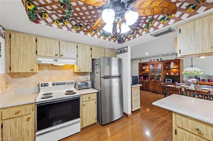 1115  Hibiscus  AVE, Lehigh Acres, FL 33972