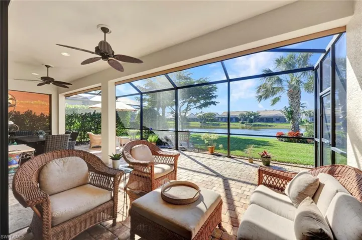 16183  Cartwright  LN, Naples, FL 34110