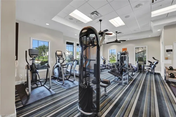 16183  Cartwright  LN, Naples, FL 34110
