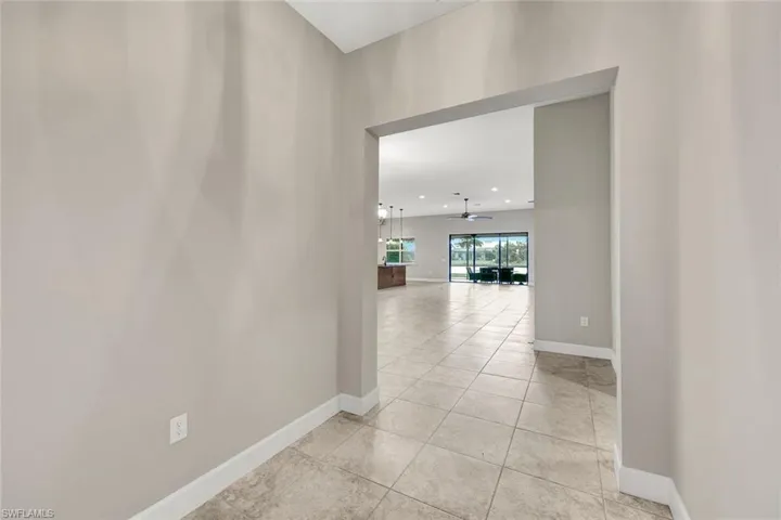 Welcome to your large open floorplan!