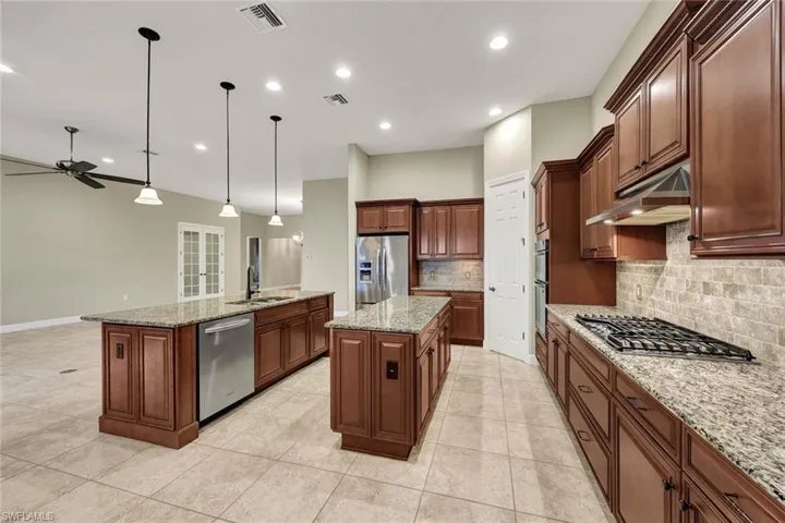 Beautiful large open kitchen!