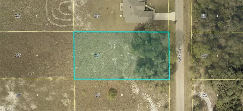 1717 Robert Ave, Lehigh Acres, Florida 33972
