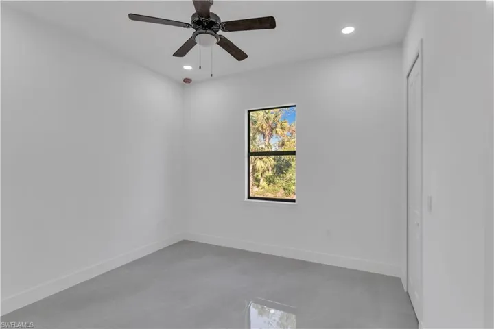 2604 9th St Sw, Lehigh Acres, Florida 33976