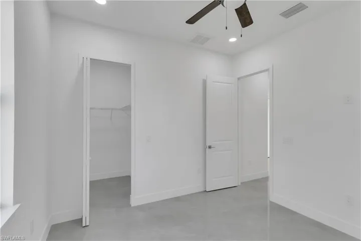 2604 9th St Sw, Lehigh Acres, Florida 33976