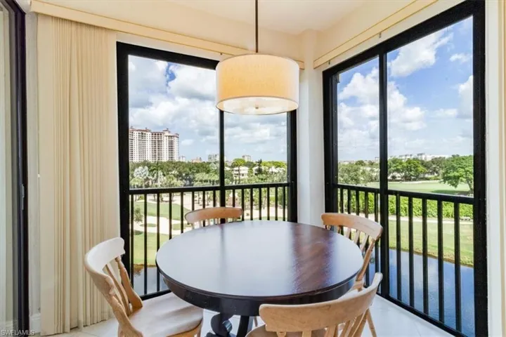 7040  Pelican Bay  BLVD, Naples, FL 34108