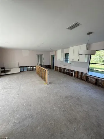 17612  Taylor  DR, Fort Myers, FL 33908