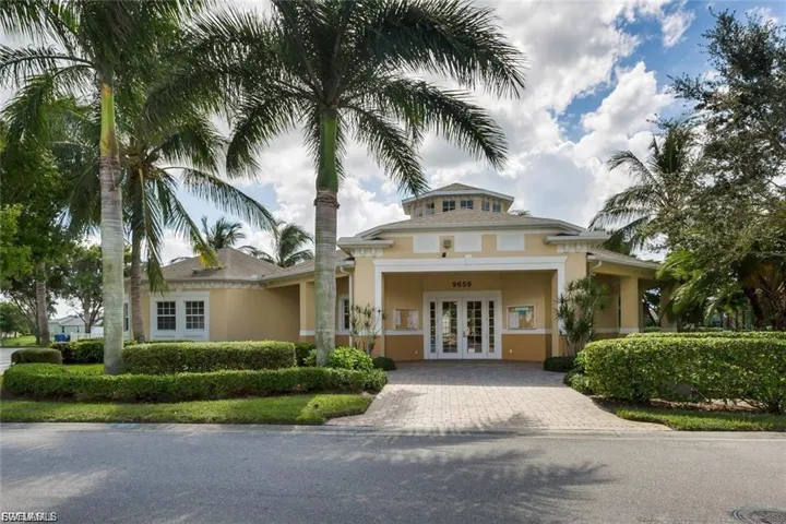 9729 Pineapple Preserve Ct, Fort Myers, Florida 33908