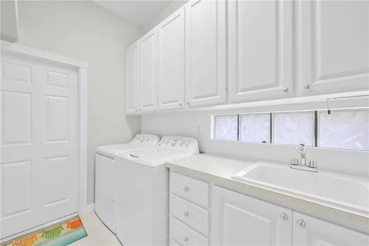 Laundry room with sink