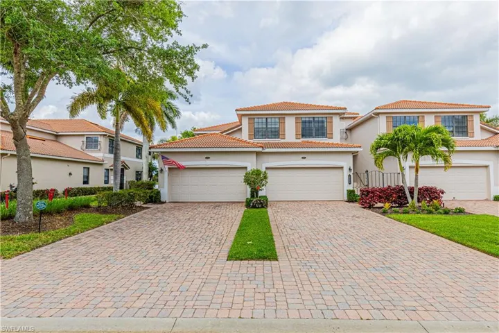 10530  Smokehouse Bay  DR, Naples, FL 34120