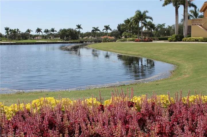 10530  Smokehouse Bay  DR, Naples, FL 34120