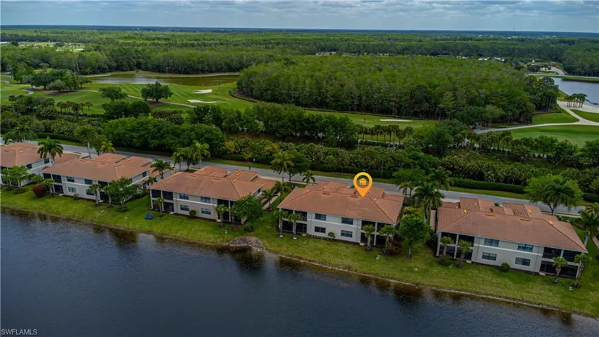 10530  Smokehouse Bay  DR, Naples, FL 34120
