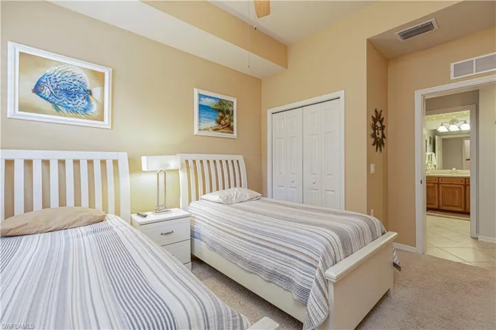 10530  Smokehouse Bay  DR, Naples, FL 34120