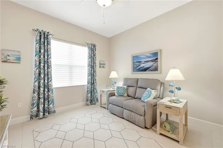 Bedroom 3 / Den