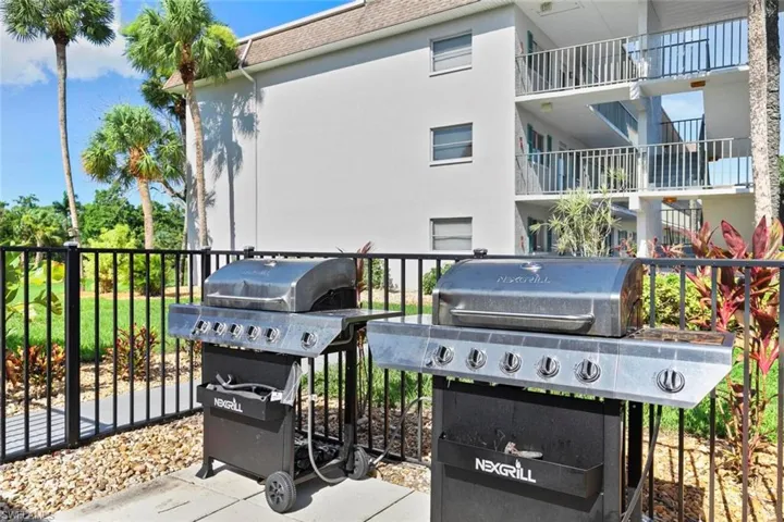 5651  Rattlesnake Hammock  RD, Naples, FL 34113