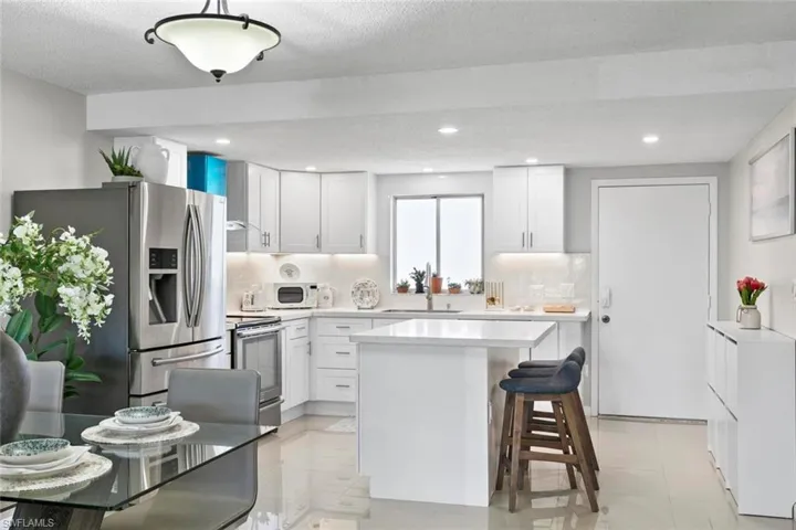 5651  Rattlesnake Hammock  RD, Naples, FL 34113