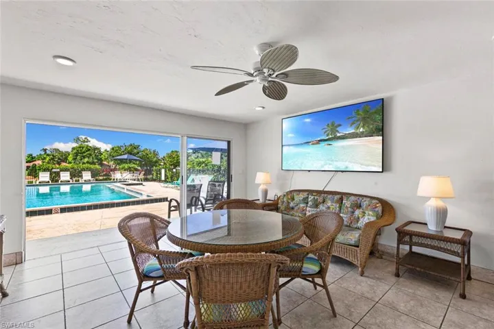 5651  Rattlesnake Hammock  RD, Naples, FL 34113