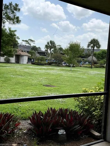 1220  Commonwealth  CIR, Naples, FL 34116