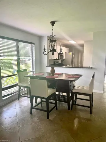 1220  Commonwealth  CIR, Naples, FL 34116