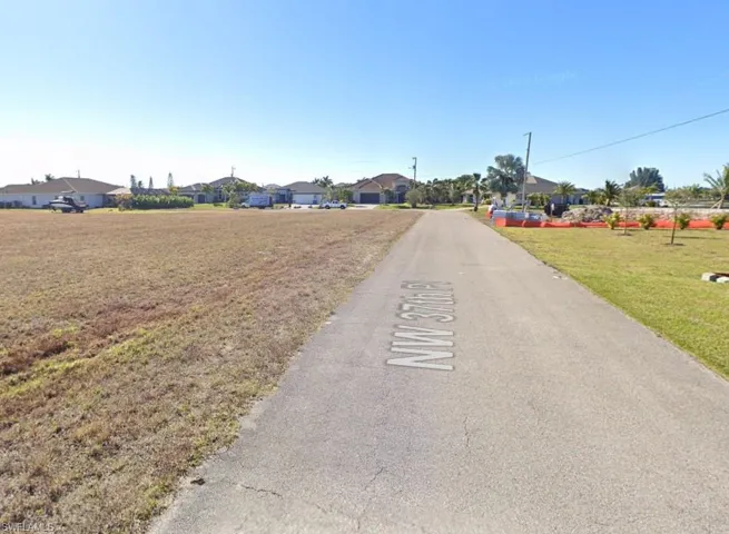 1427 NW 37th PL, CAPE CORAL FL 33993