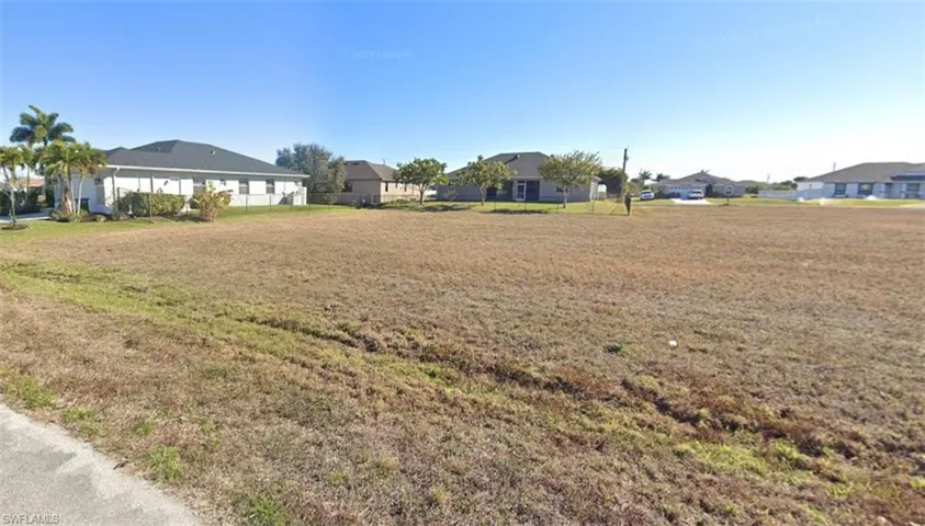 1427 NW 37th PL, CAPE CORAL FL 33993