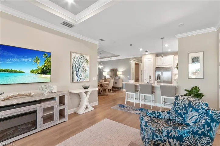 8033  Calle Canovas  CT, Naples, FL 34114