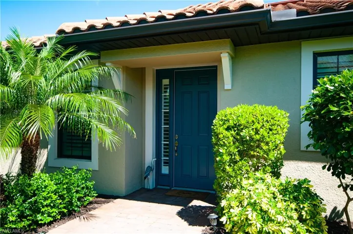 8033  Calle Canovas  CT, Naples, FL 34114