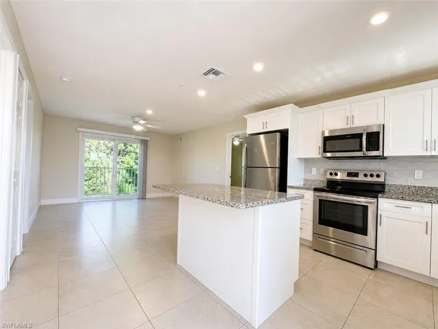 1625 Sw 1st Ave, Cape Coral, Florida 33991