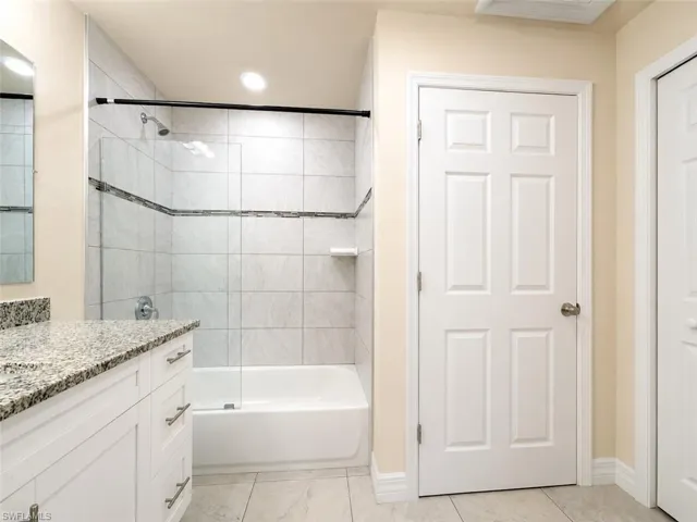 1625 Sw 1st Ave, Cape Coral, Florida 33991
