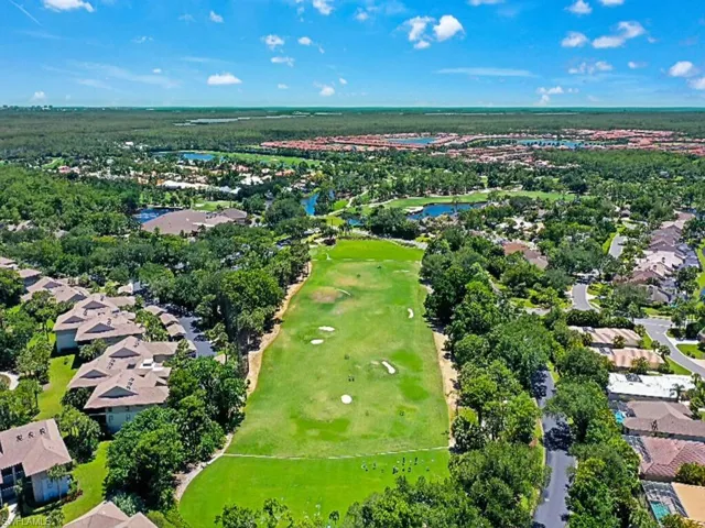 Gorgeous Golf Course Setting