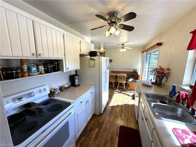 3711  1st SW ST, Lehigh Acres, FL 33976