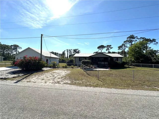 3711  1st SW ST, Lehigh Acres, FL 33976