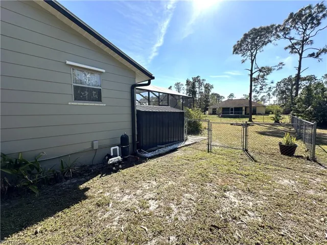 3711  1st SW ST, Lehigh Acres, FL 33976