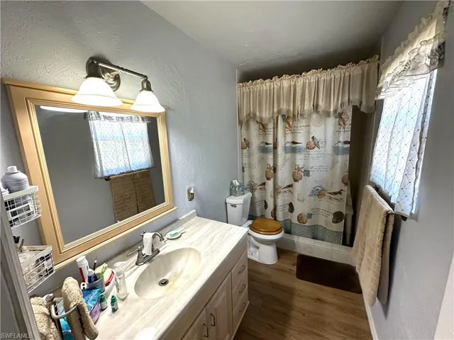 3711  1st SW ST, Lehigh Acres, FL 33976