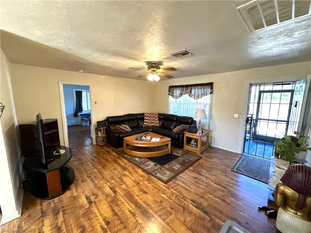 3711  1st SW ST, Lehigh Acres, FL 33976